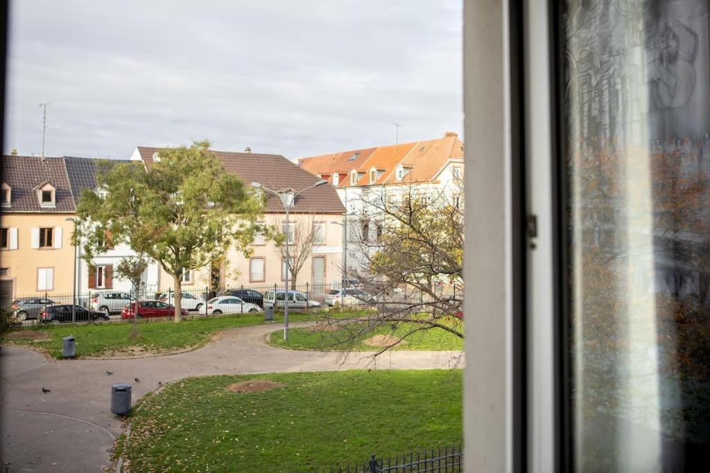 Suite Lumineux Et Moderne, Parking Gratuit, Mulhouse Centre Luaran gambar